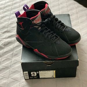 RETRO JORDAN RAPTORS SIZE 9 1/2